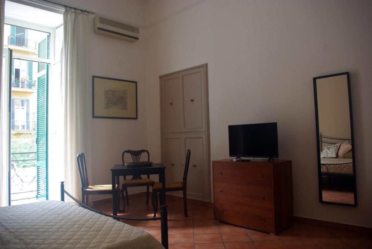 Bed and Breakfast 'Na Siesta Neapel Exterior foto