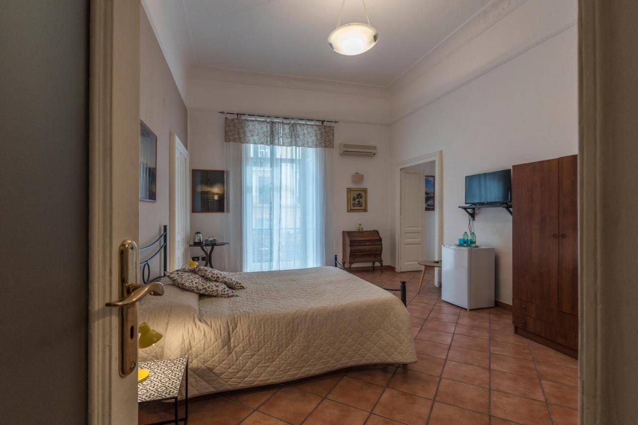 Bed and Breakfast 'Na Siesta Neapel Exterior foto